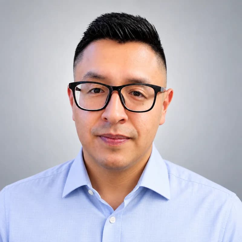 Hugo Llumiquinga, Asociado de Seguridad y Salud en el Trabajo en Tagline Soluciones Empresariales